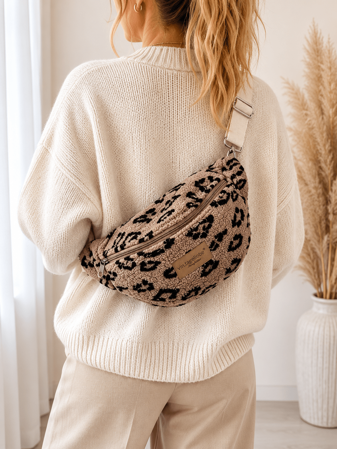 Crossbody Bauchtasche Leo – Mit Lederetikett – Vintageliebe® - Vintageliebe® Vintageliebe®Crossbody Bauchtasche
