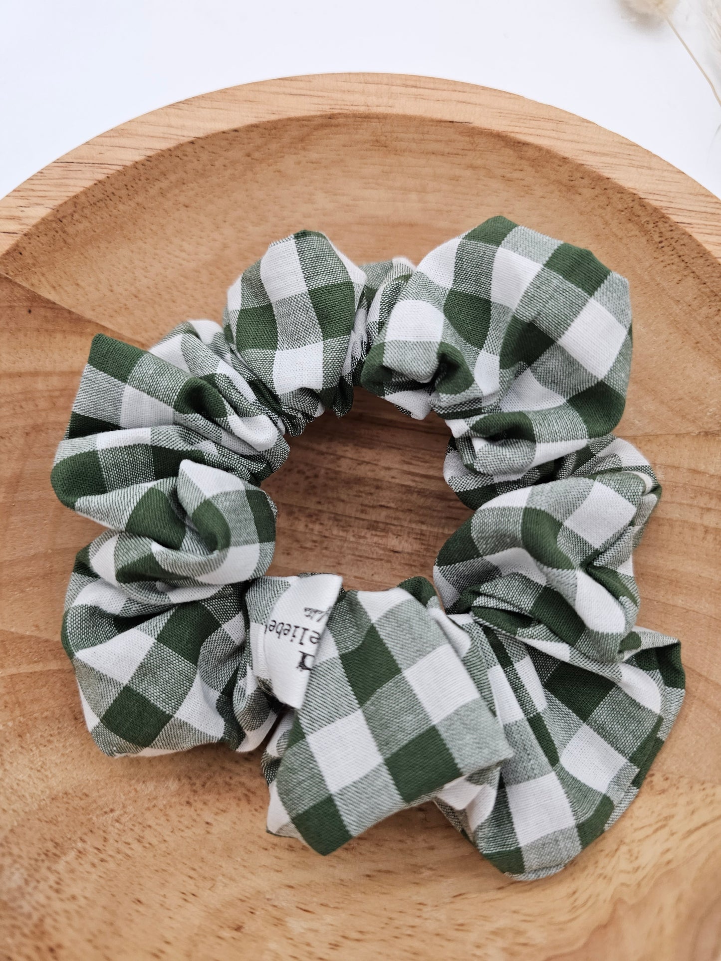 Trendiges Scrunchie grün kariert