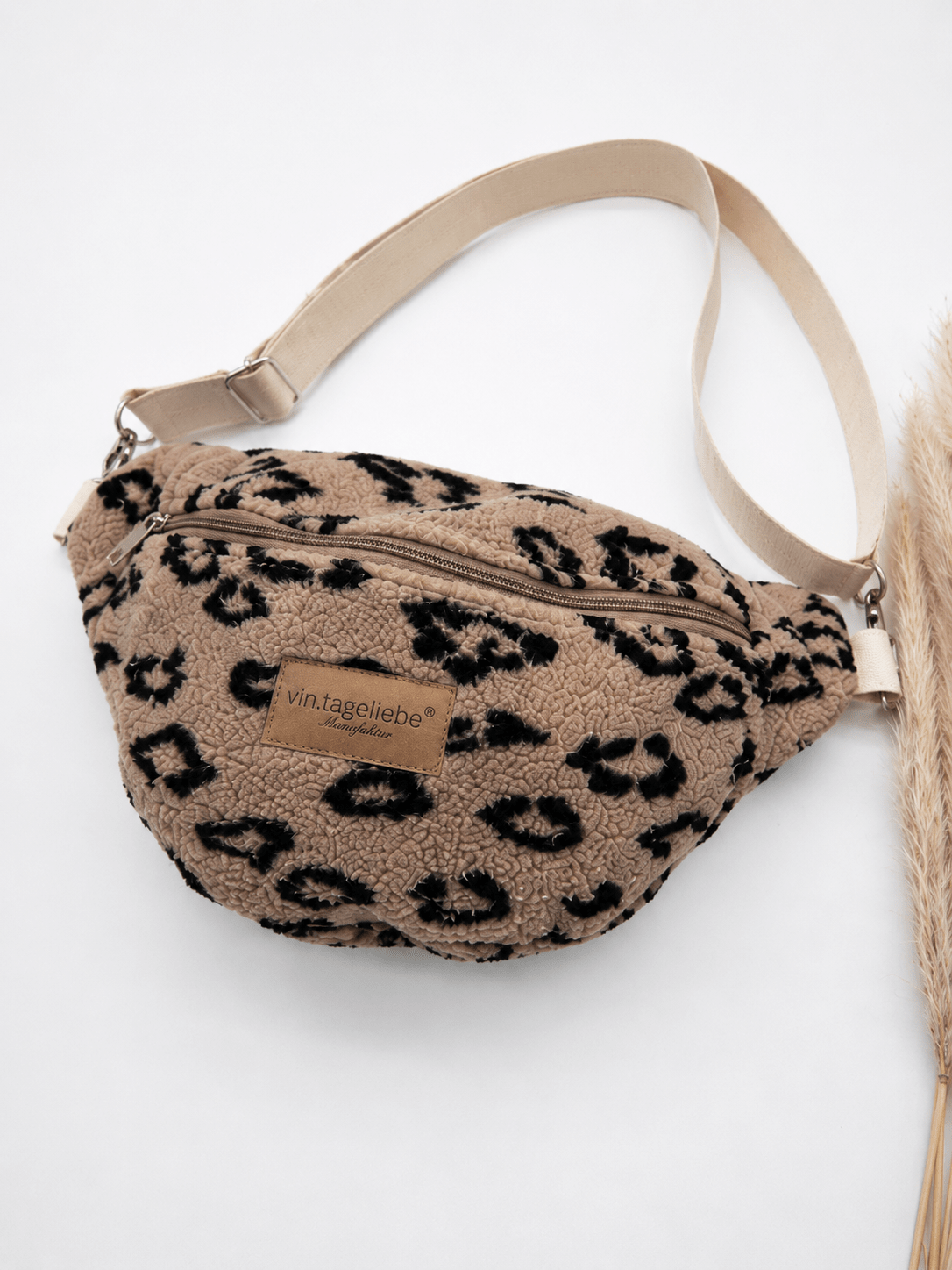 Crossbody Bauchtasche Leo – Mit Lederetikett – Vintageliebe® - Vintageliebe® Vintageliebe®Crossbody Bauchtasche