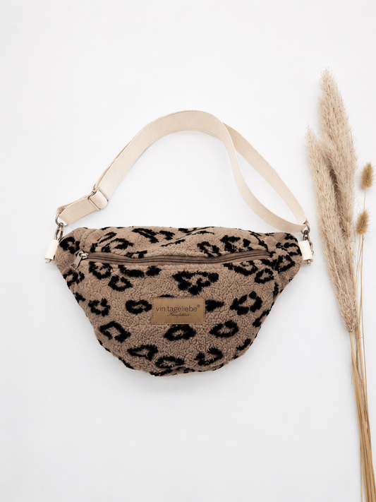 Crossbody Bauchtasche Leo – Mit Lederetikett – Vintageliebe® - Vintageliebe® Vintageliebe®Crossbody Bauchtasche