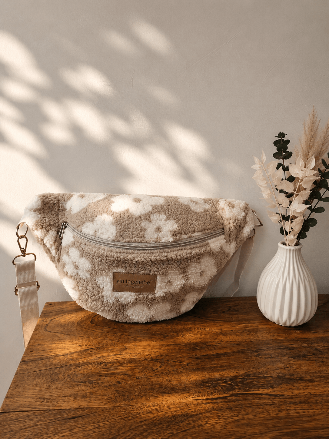 Crossbody Bauchtasche teddy Blumen – Mit Lederetikett – Vintageliebe® - Vintageliebe® Vintageliebe®Crossbody Bauchtasche