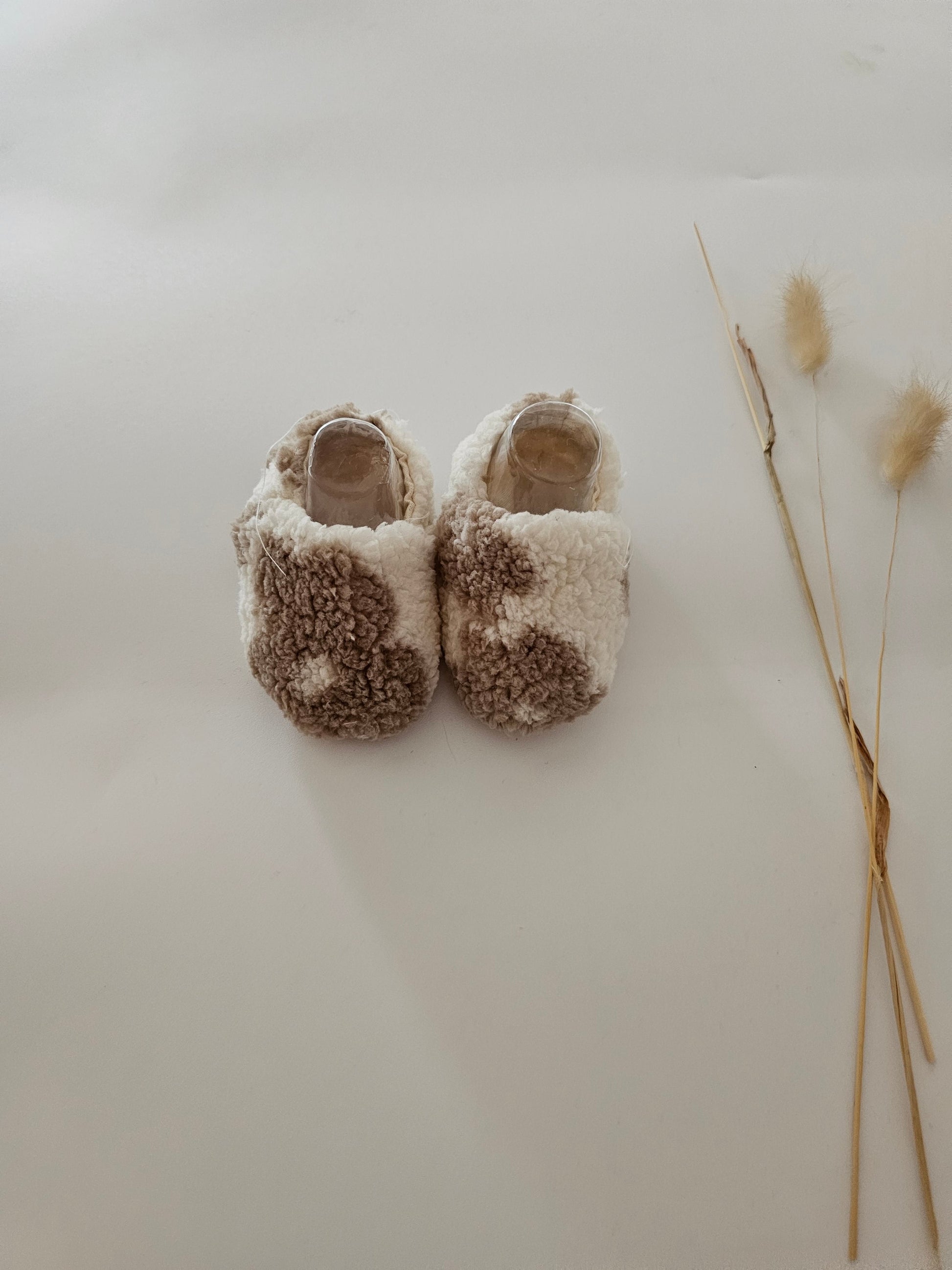 Hausschuhe | Krabbelschuhe|Barfußschuhe | Lauflernschuhe | Wollschuhe Blumen teddy - Vintageliebe® Vintageliebe®Hausschuhe