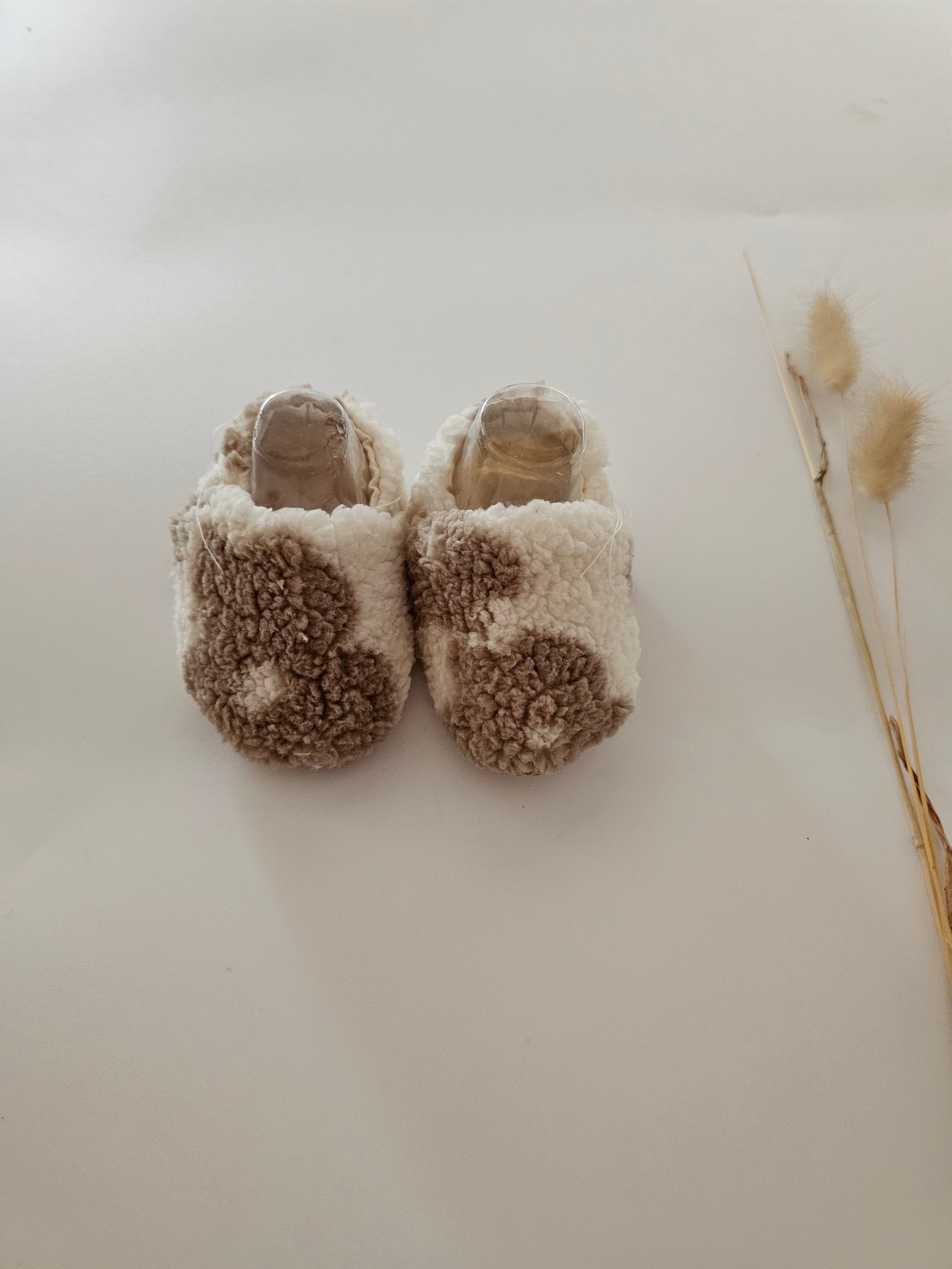 Hausschuhe | Krabbelschuhe|Barfußschuhe | Lauflernschuhe | Wollschuhe Blumen teddy - Vintageliebe® Vintageliebe®Hausschuhe