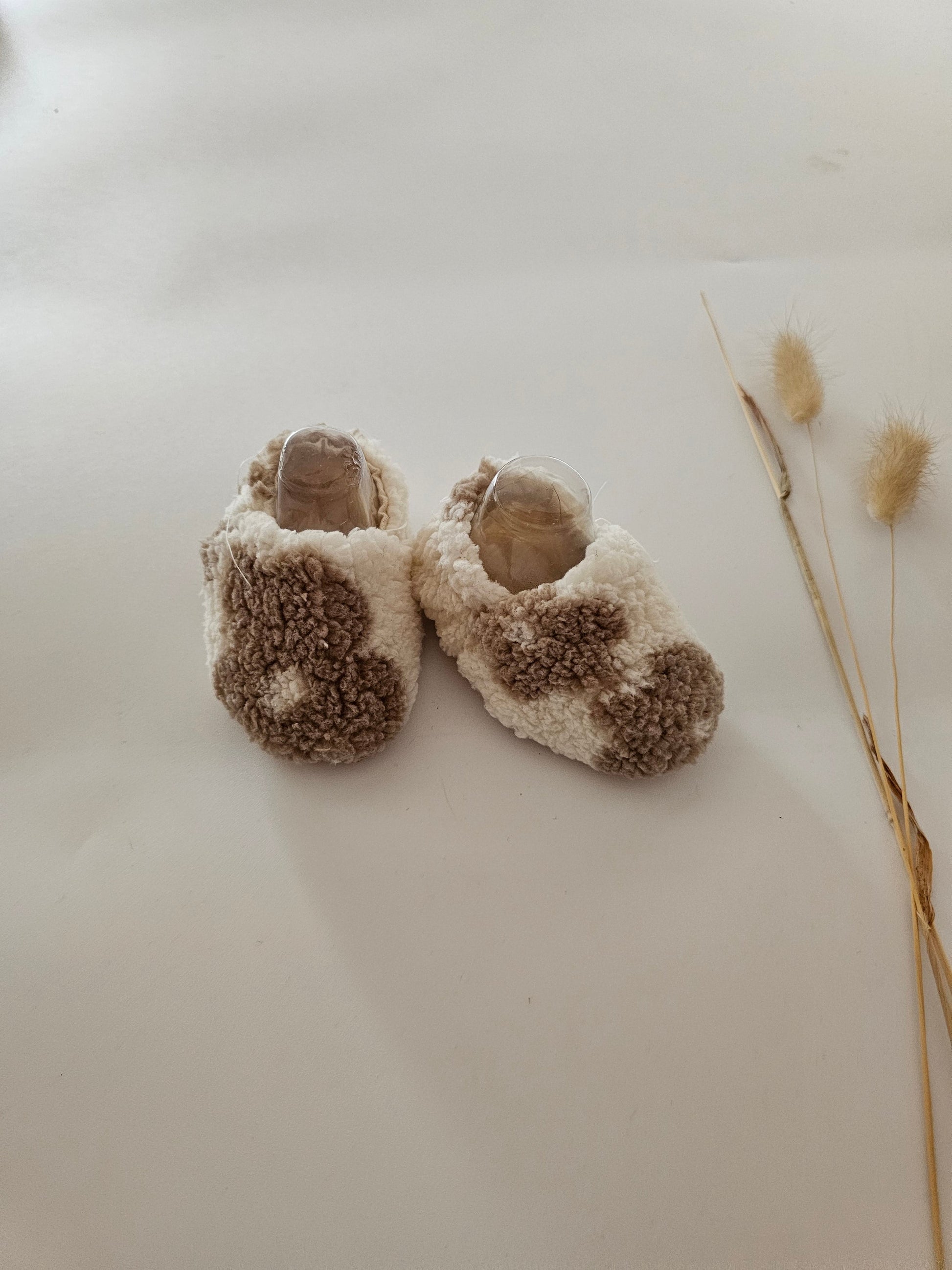 Hausschuhe | Krabbelschuhe|Barfußschuhe | Lauflernschuhe | Wollschuhe Blumen teddy - Vintageliebe® Vintageliebe®Hausschuhe