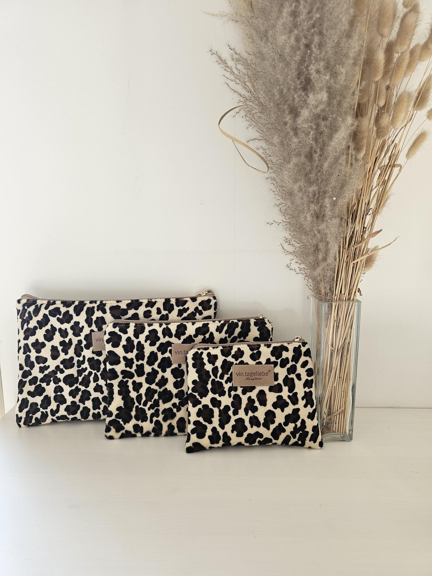 Vintageliebe® | Kosmetiktasche | Kosmetikcase in trendigem Leo-Design ohne sichtbaren Nähte | wahlweise Zipper in Silber oder Gold