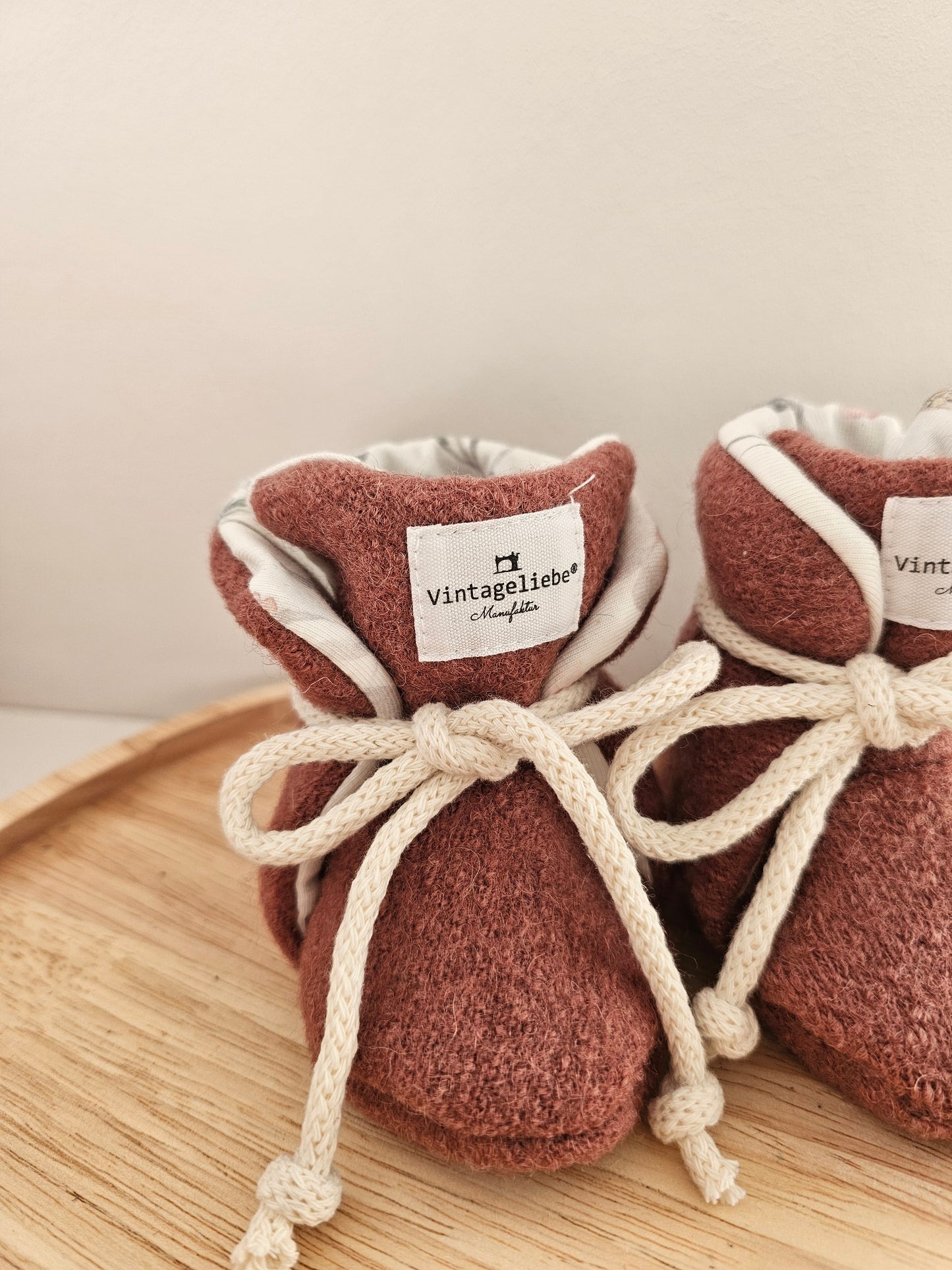 Vintageliebe® Hausschuhe Babyschuhe Walkboots aus 100% Schafwolle blush