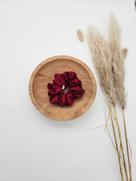 Edles Scrunchie Satin rot