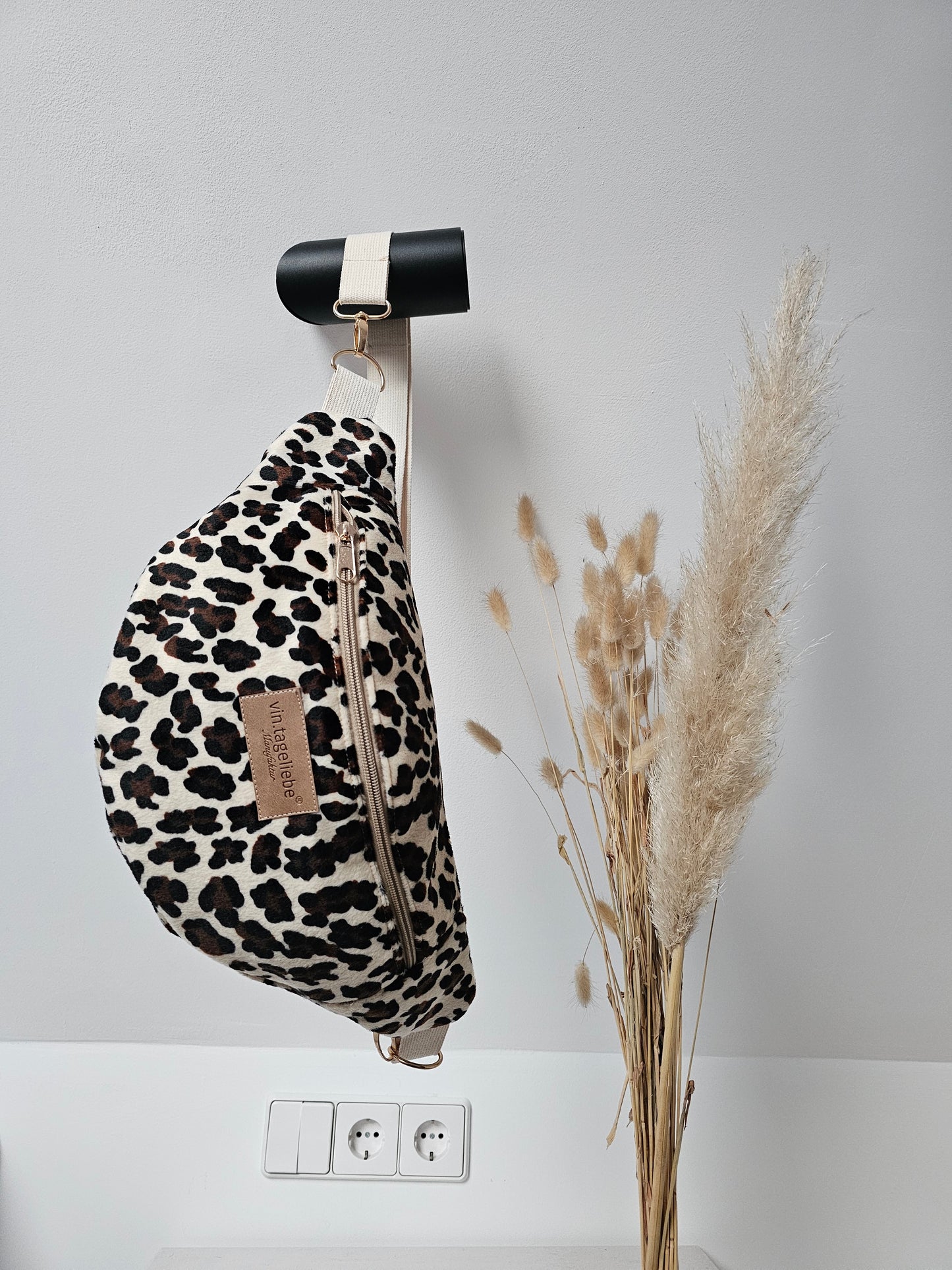 Vintageliebe® edle Crossbody Bauchtasche leo mit Lederetikett