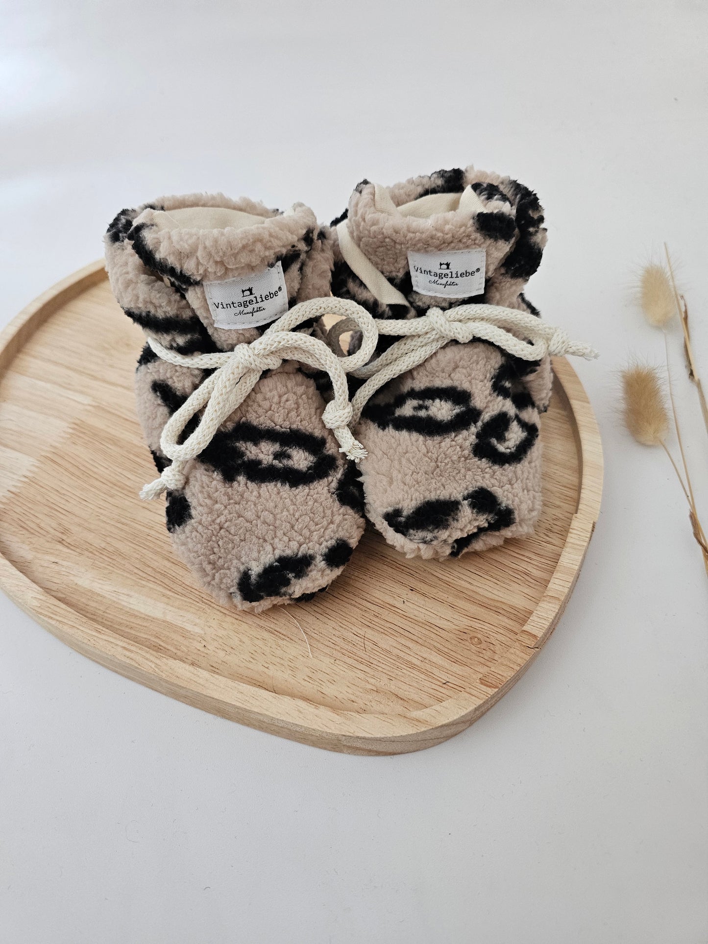 Vintageliebe® Hausschuhe Babyschuhe Walkboots leo teddy
