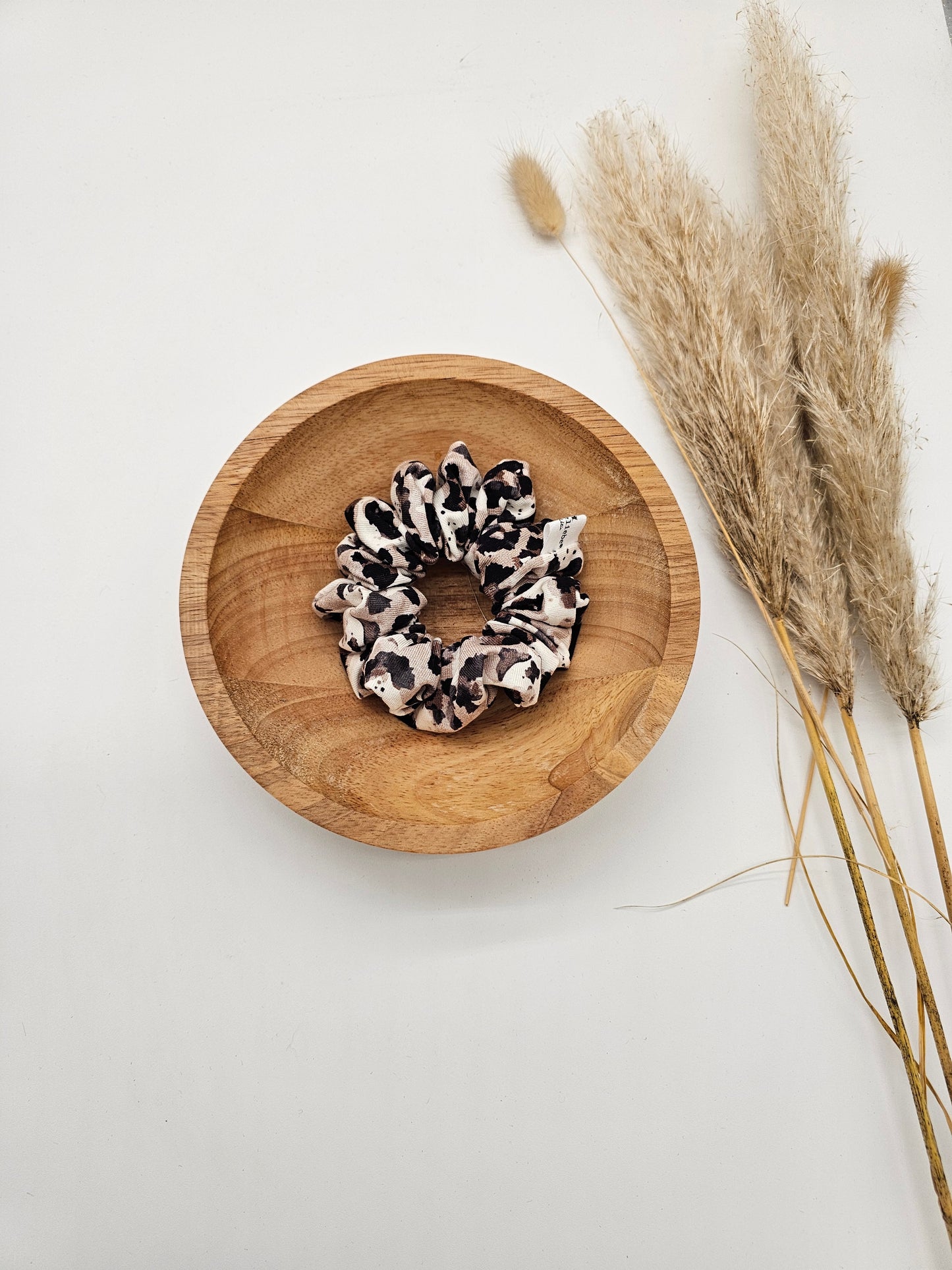 Trendiges Scrunchie leo