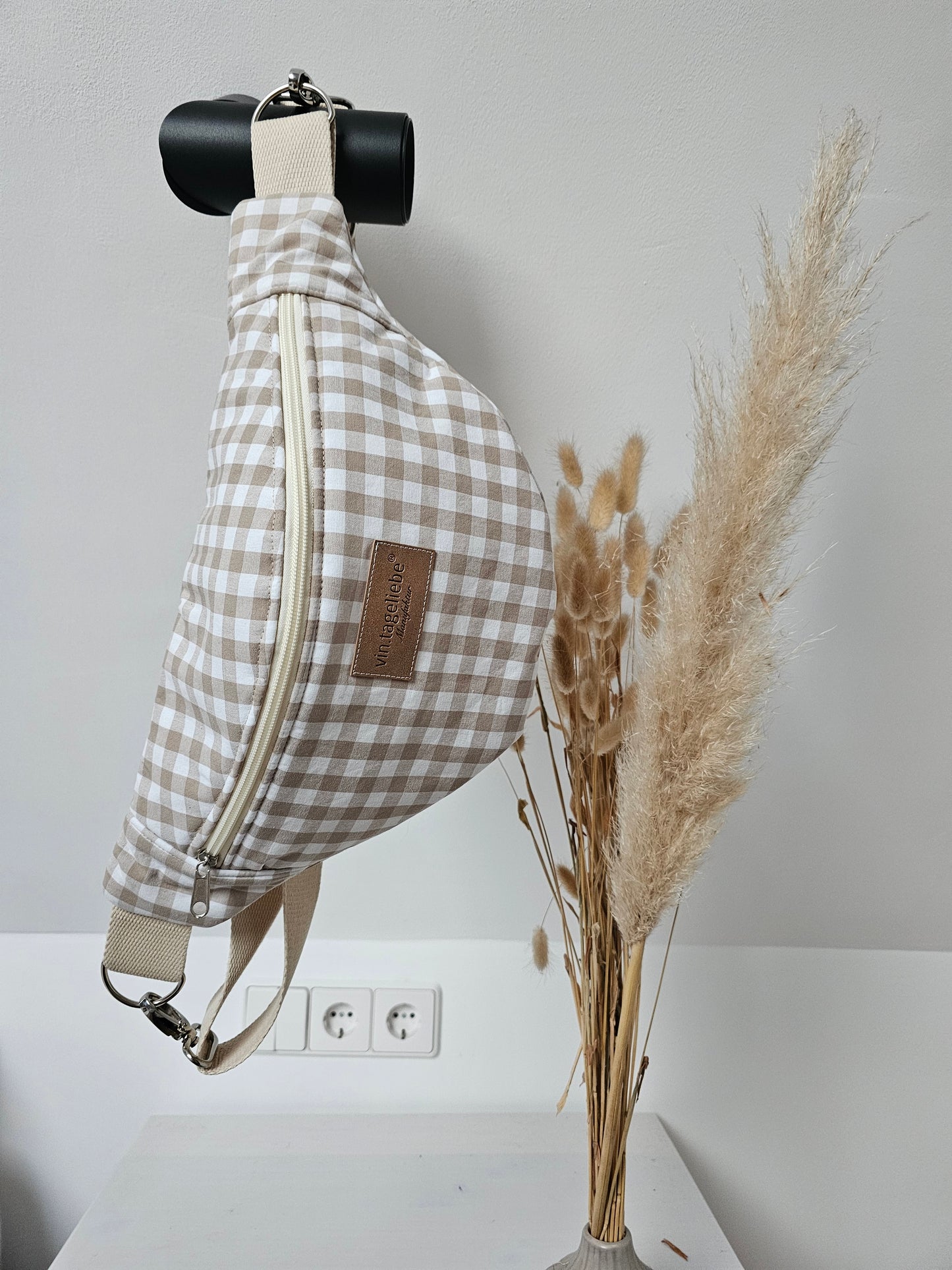 Vintageliebe® Crossbody Bauchtasche beige kariert mit edlem Lederetikett