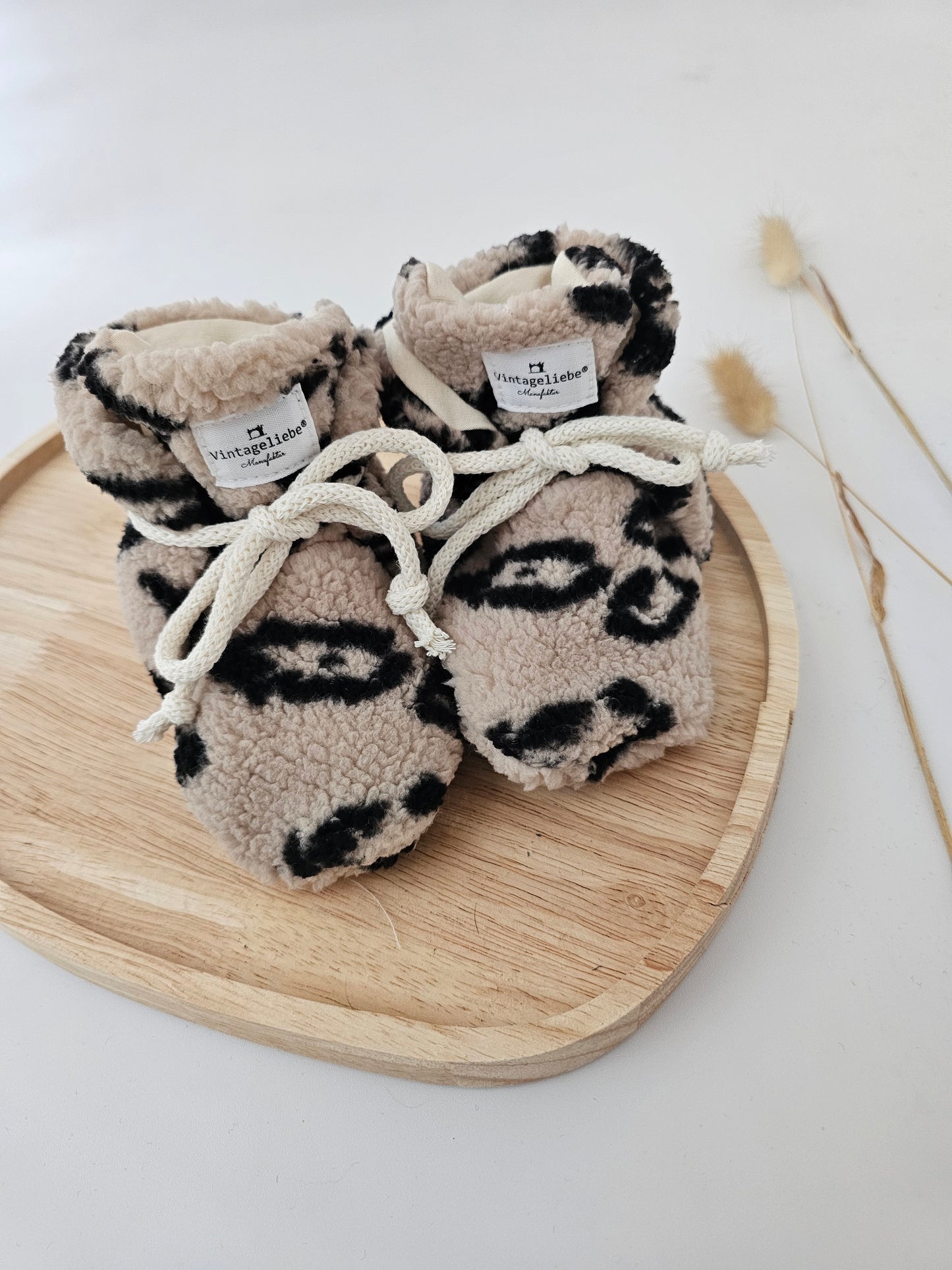 Vintageliebe® Hausschuhe Babyschuhe Walkboots leo teddy