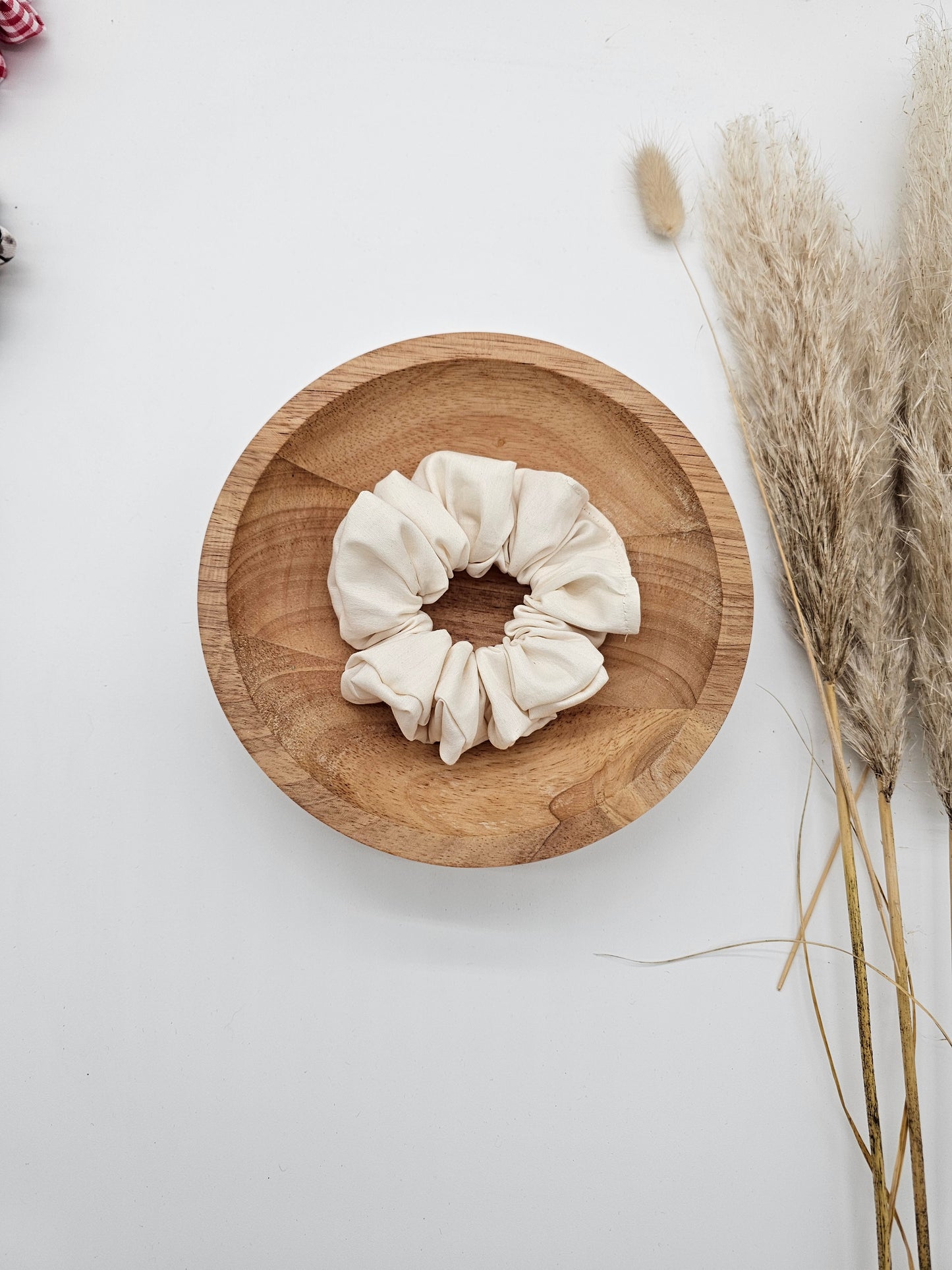 Trendiges Scrunchie Satin natur