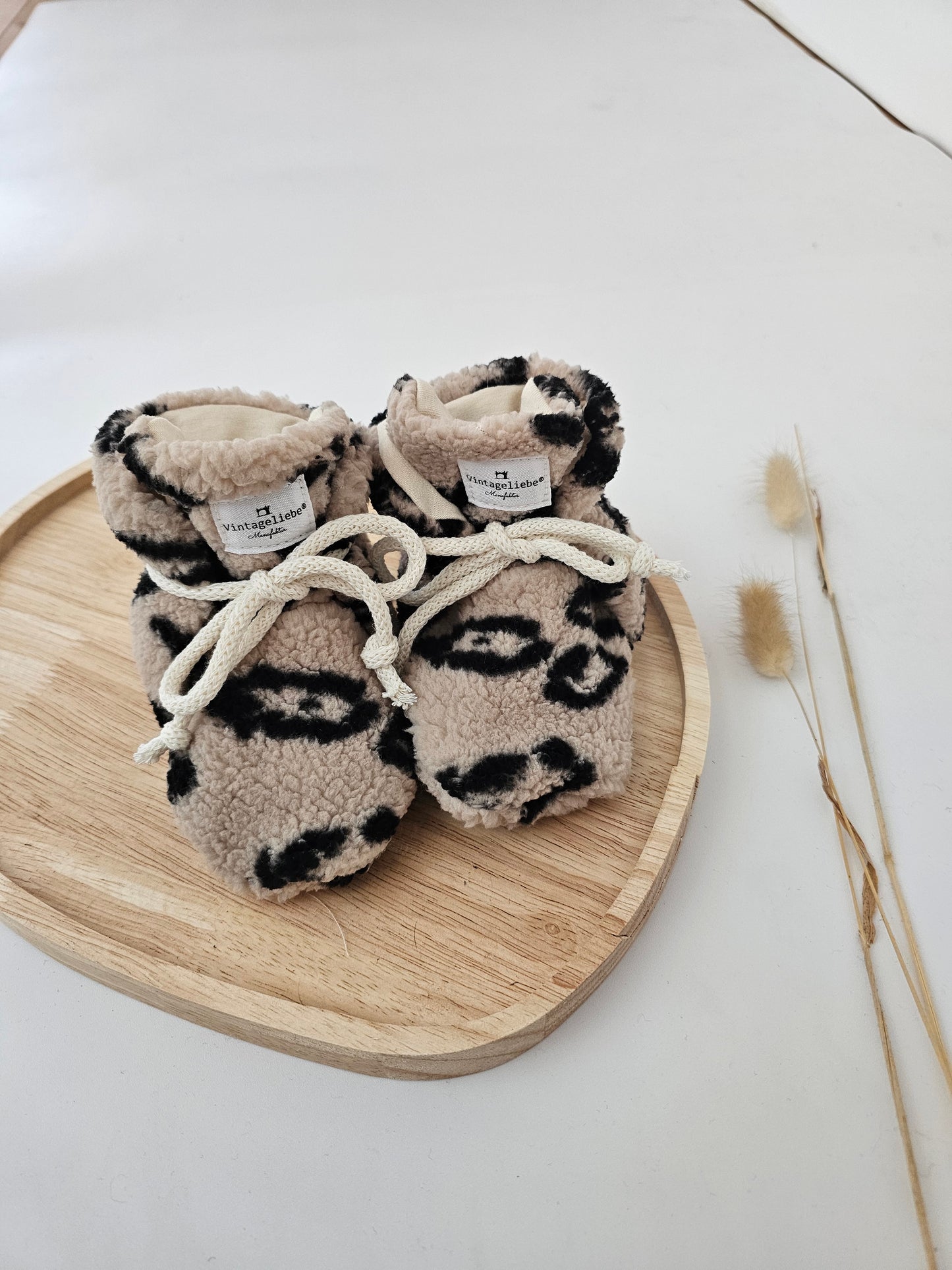 Vintageliebe® Hausschuhe Babyschuhe Walkboots leo teddy