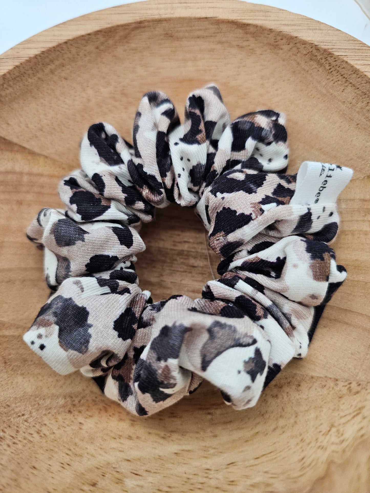 Trendiges Scrunchie leo
