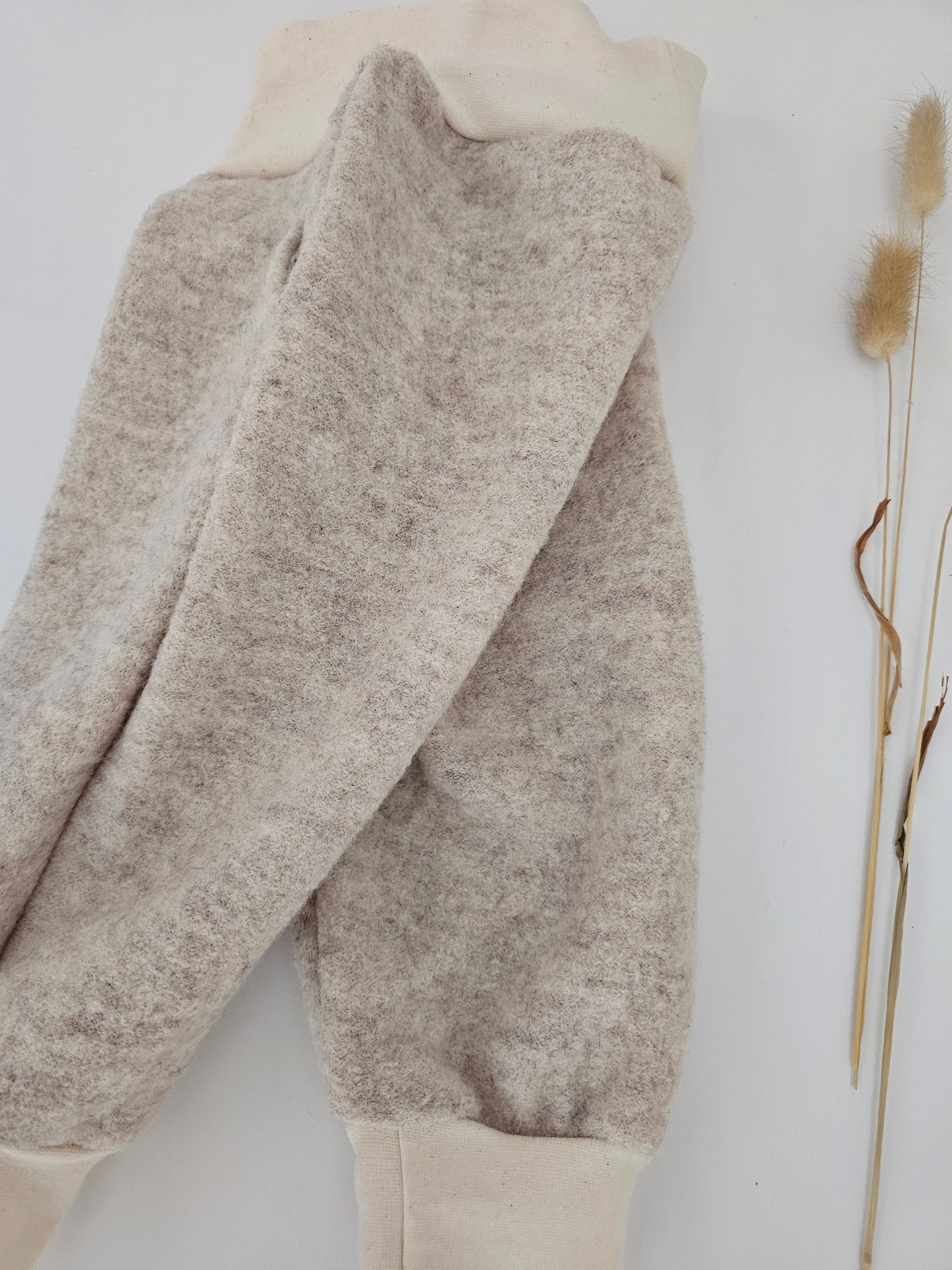 Walkhose aus 100% Schurwolle mit Hosentaschen Gr. 74 - 122 creme meliert