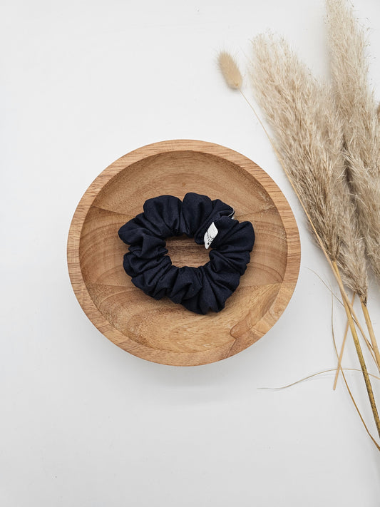 Trendiges Scrunchie aus 100% Leinen marineblau