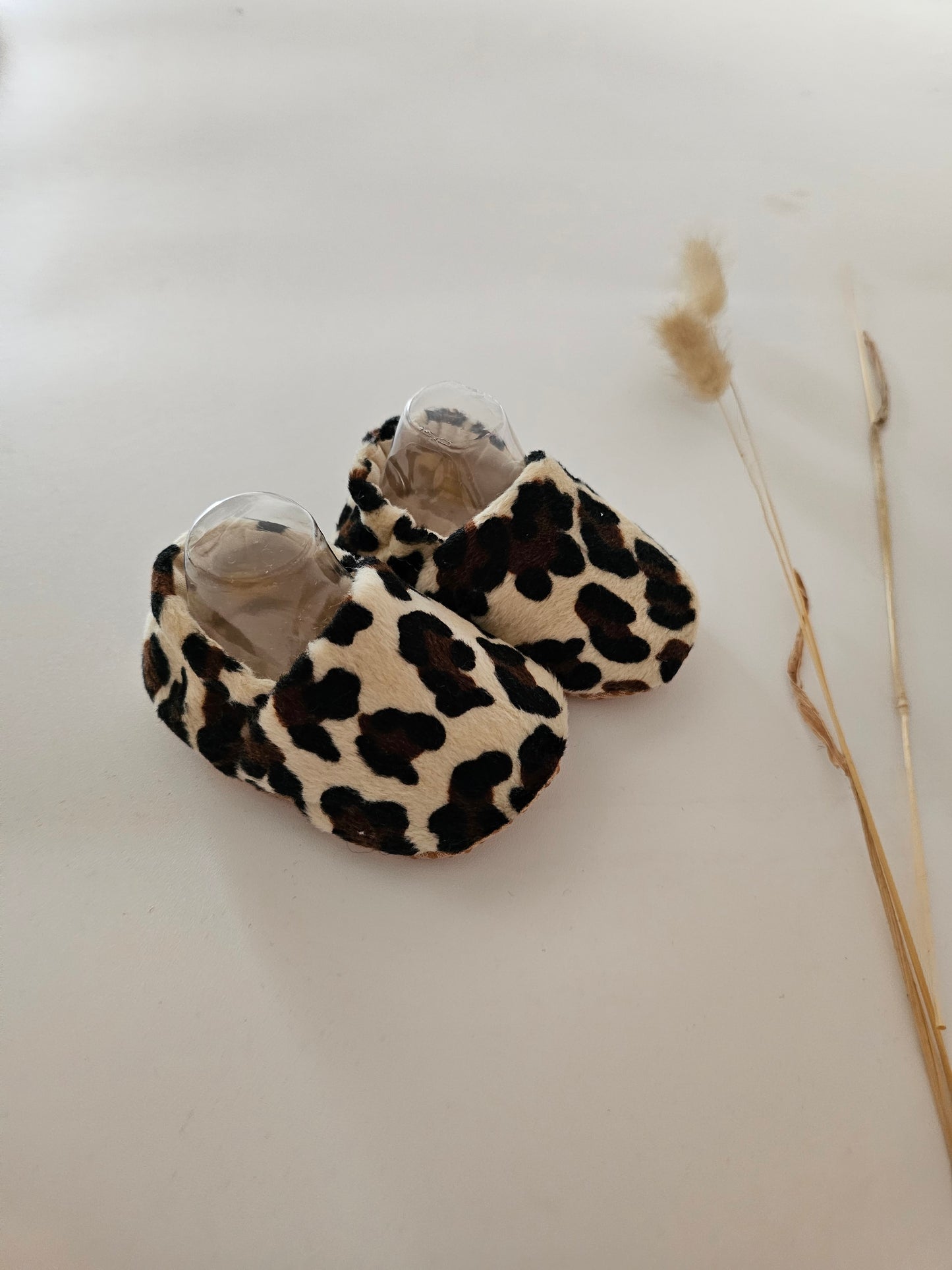 Hausschuhe | Krabbelschuhe|Barfußschuhe | Lauflernschuhe | Wollschuhe leo