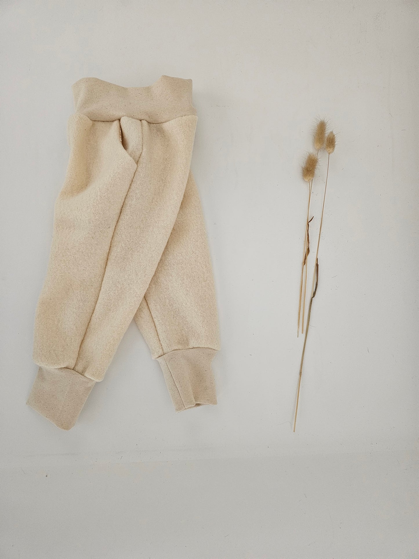 Walkhose aus 100% Schurwolle mit Hosentaschen Gr. 74 - 122 creme