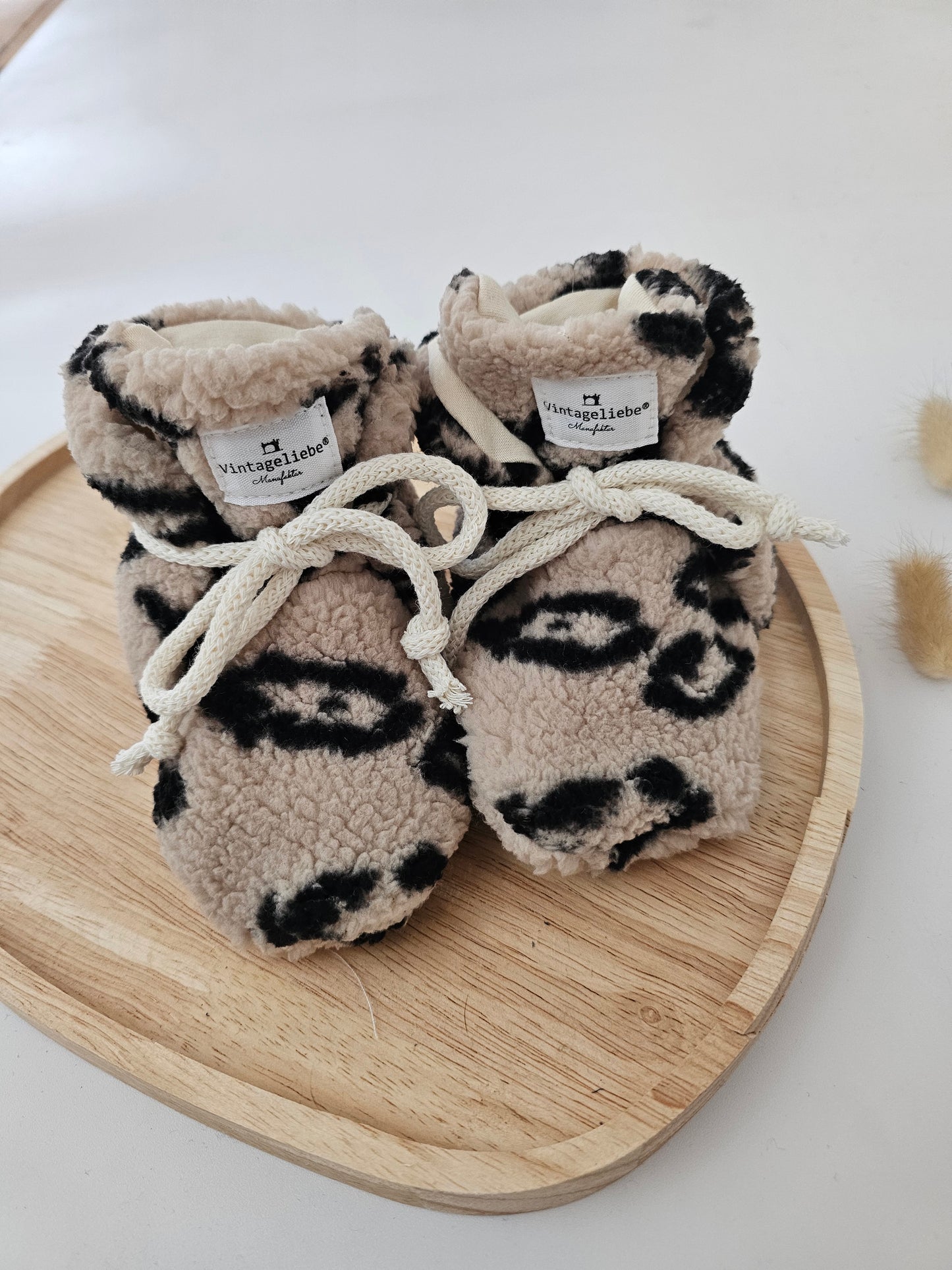 Vintageliebe® Hausschuhe Babyschuhe Walkboots leo teddy