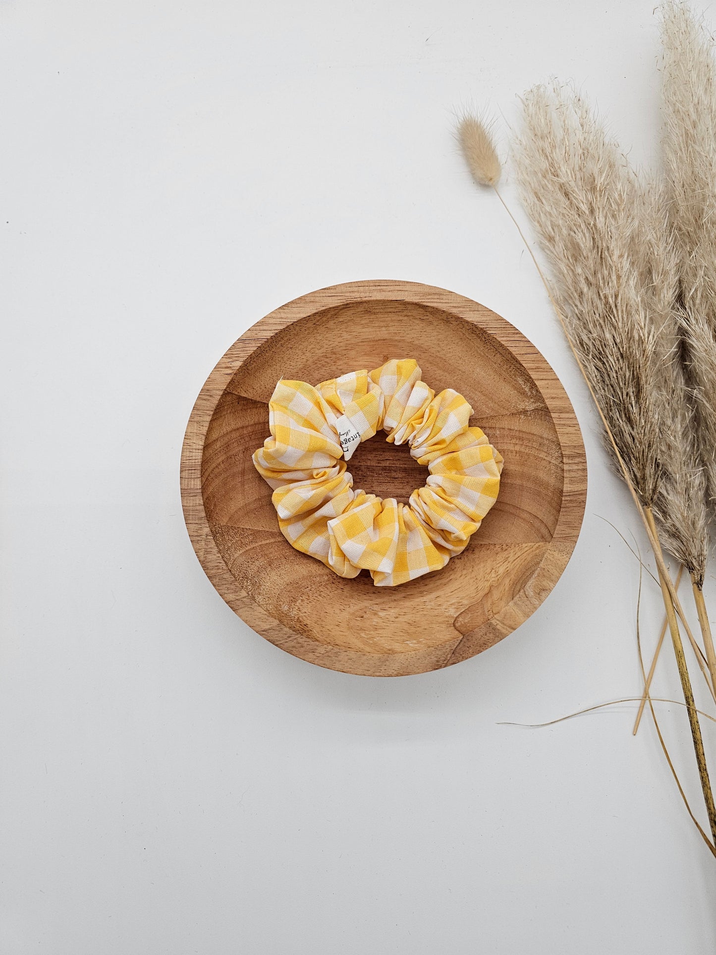 Trendiges Scrunchie gelb kariert