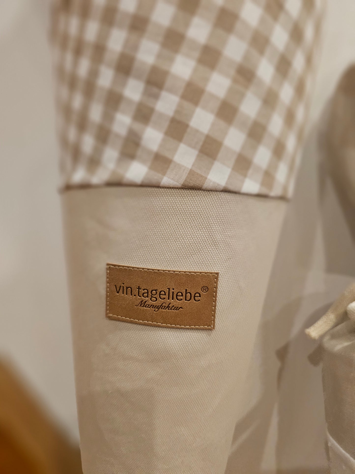 Vintageliebe® edle neutrale Schultüte mit einem Lederlogo