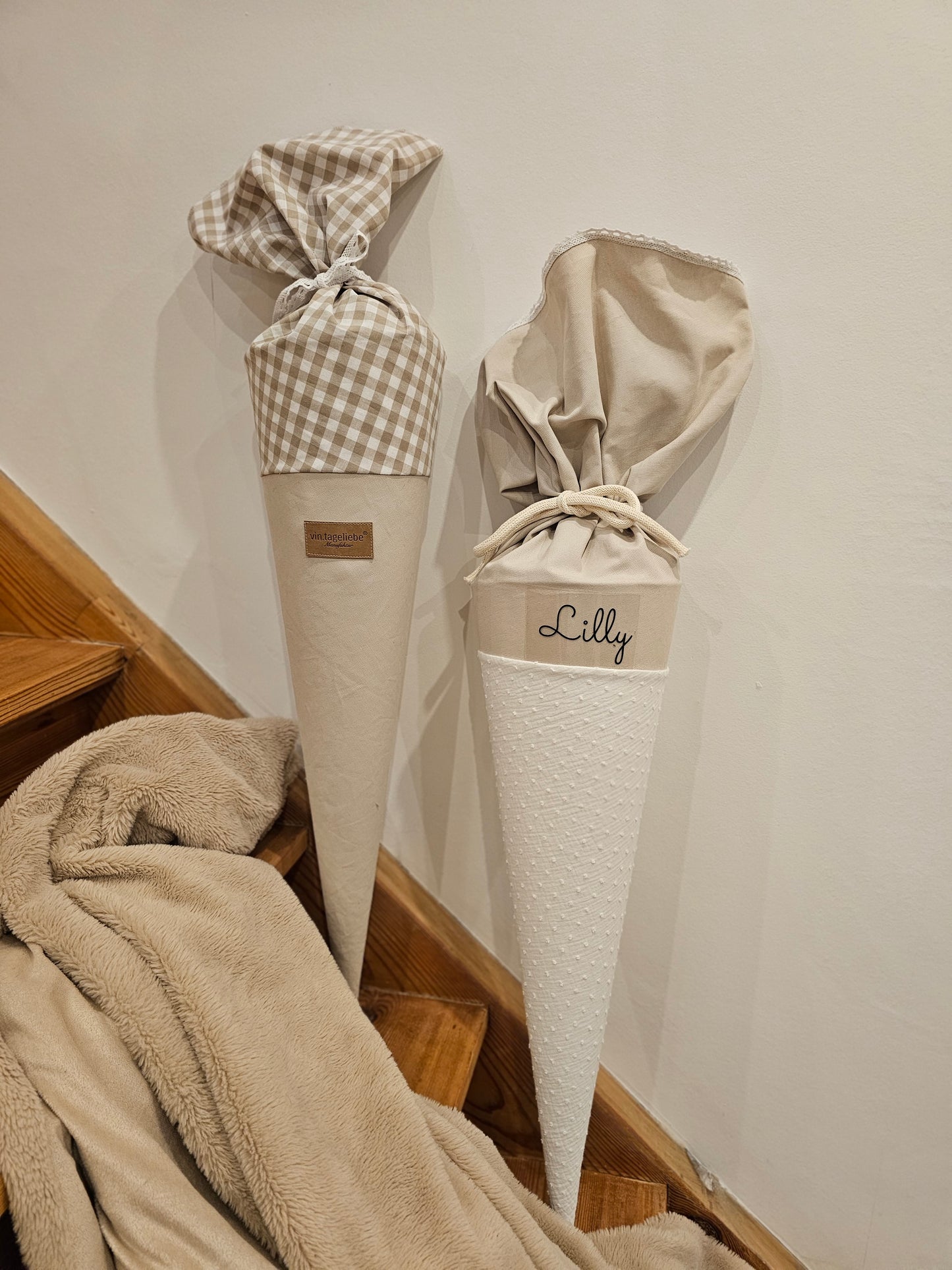 Vintageliebe® edle neutrale Schultüte mit einem Lederlogo