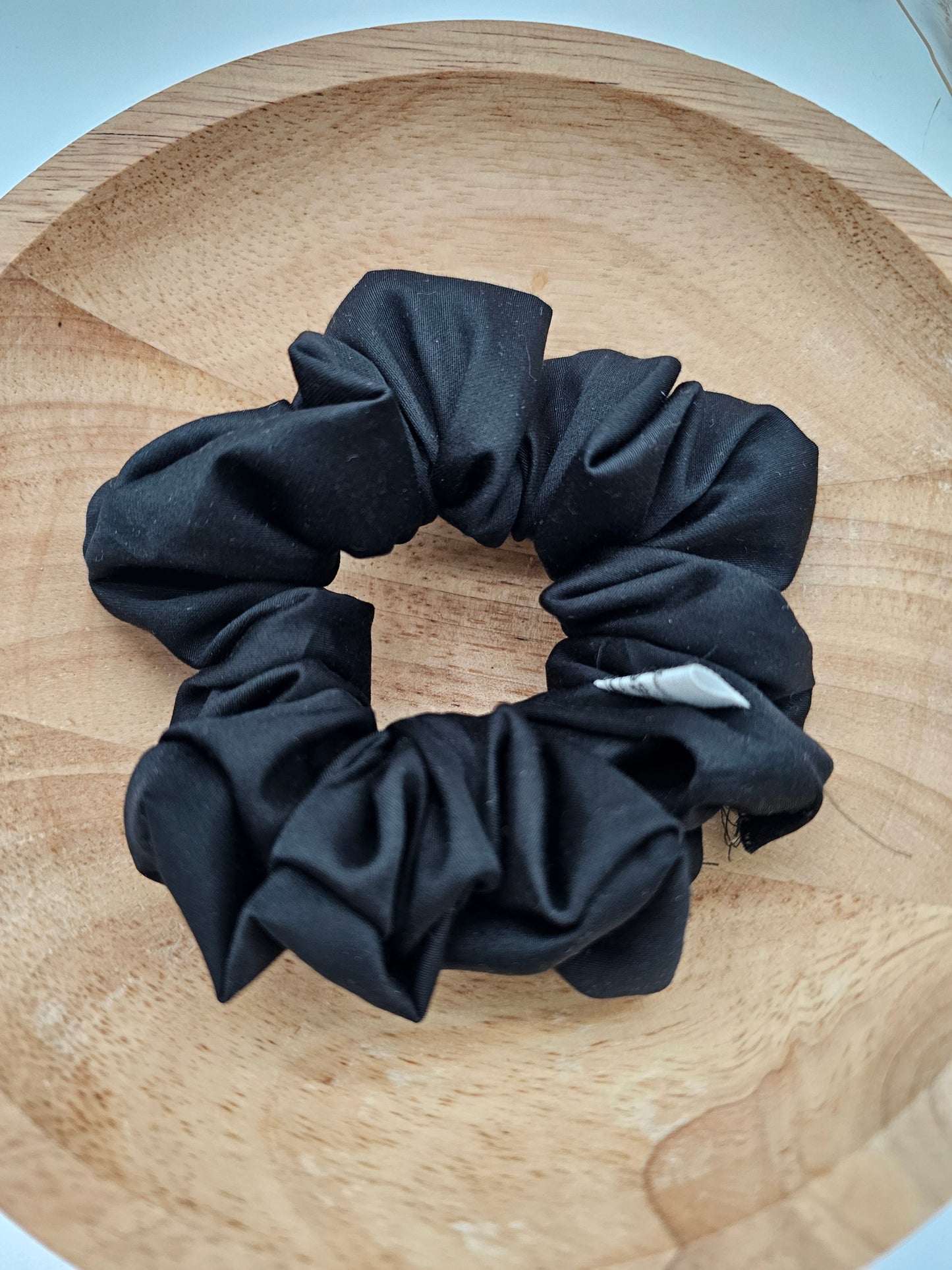 Trendiges Scrunchie Satin schwarz - Vintageliebe® Vintageliebe®