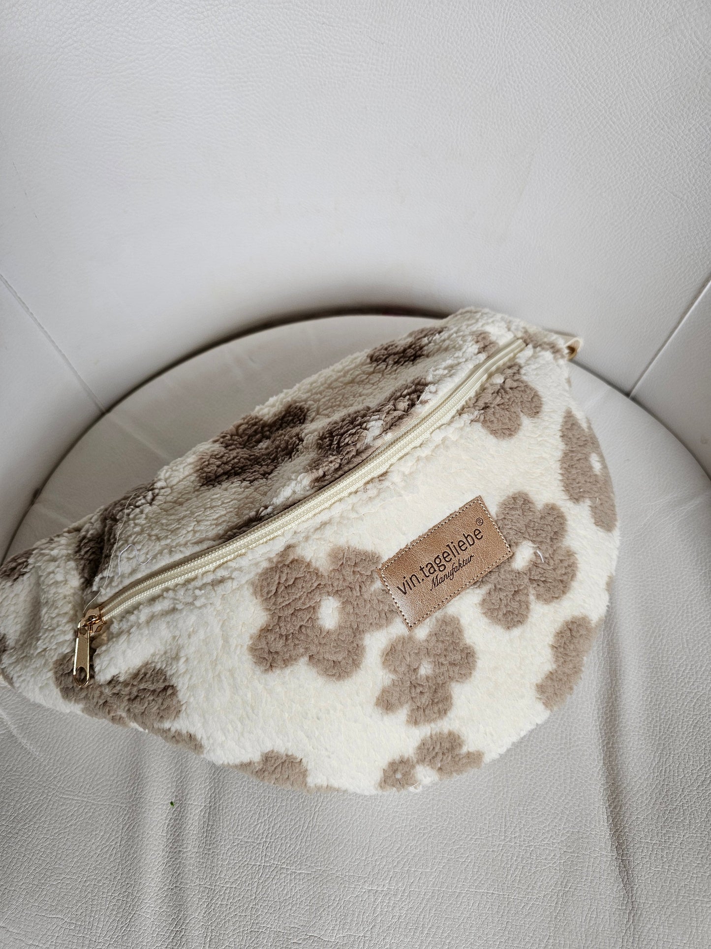 Vintageliebe® Crossbody Bauchtasche Teddy Blumen mit edlem Lederetikett - Vintageliebe® Vintageliebe®