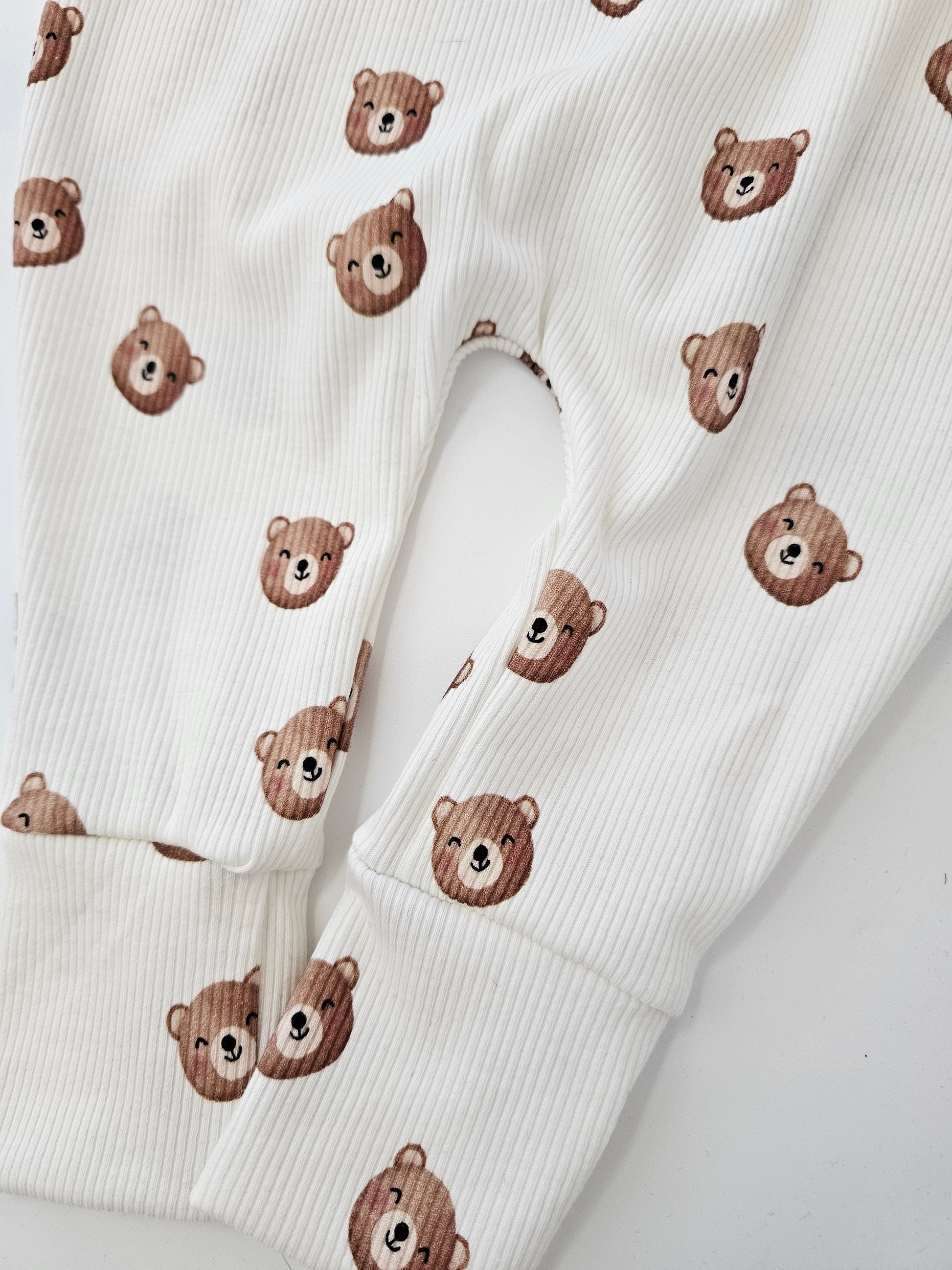 Vintageliebe® edler Strampler beige gestreift aus zertifiziertem Baumwolljersey Bärchen - Vintageliebe® Vintageliebe®Strampler aus Bio - Baumwolljersey