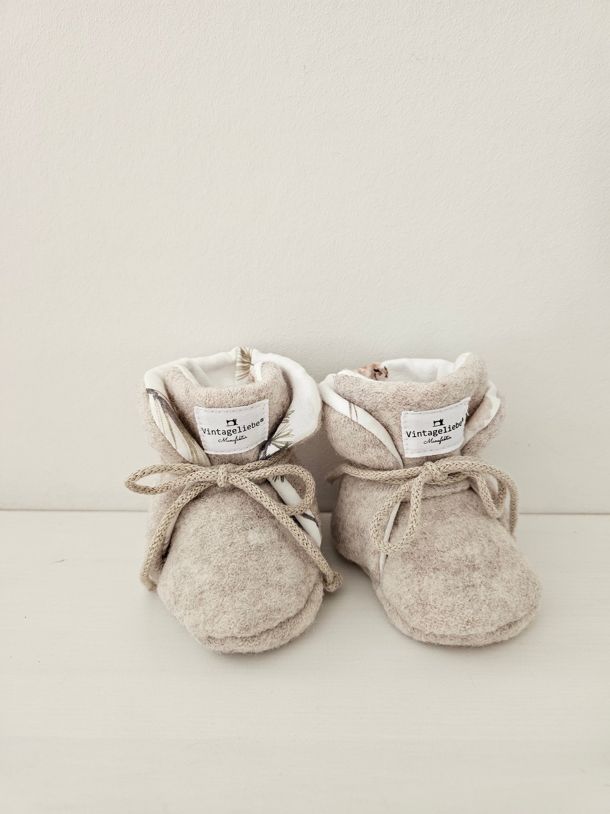Vintageliebe® Hausschuhe Babyschuhe Walkboots aus 100% Schafwolle beige - Vintageliebe® Vintageliebe®Boot aus 100% Schafwolle creme beige