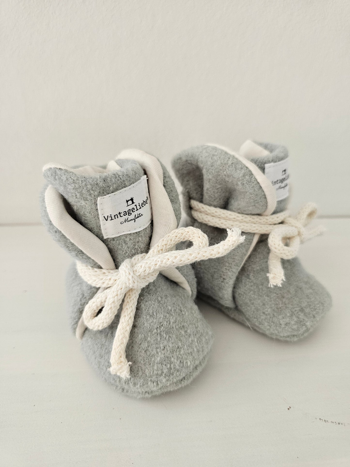 Vintageliebe® Hausschuhe Babyschuhe Walkboots aus 100% Schafwolle mint - Vintageliebe® Vintageliebe®Boot aus 100% Schafwolle creme beige