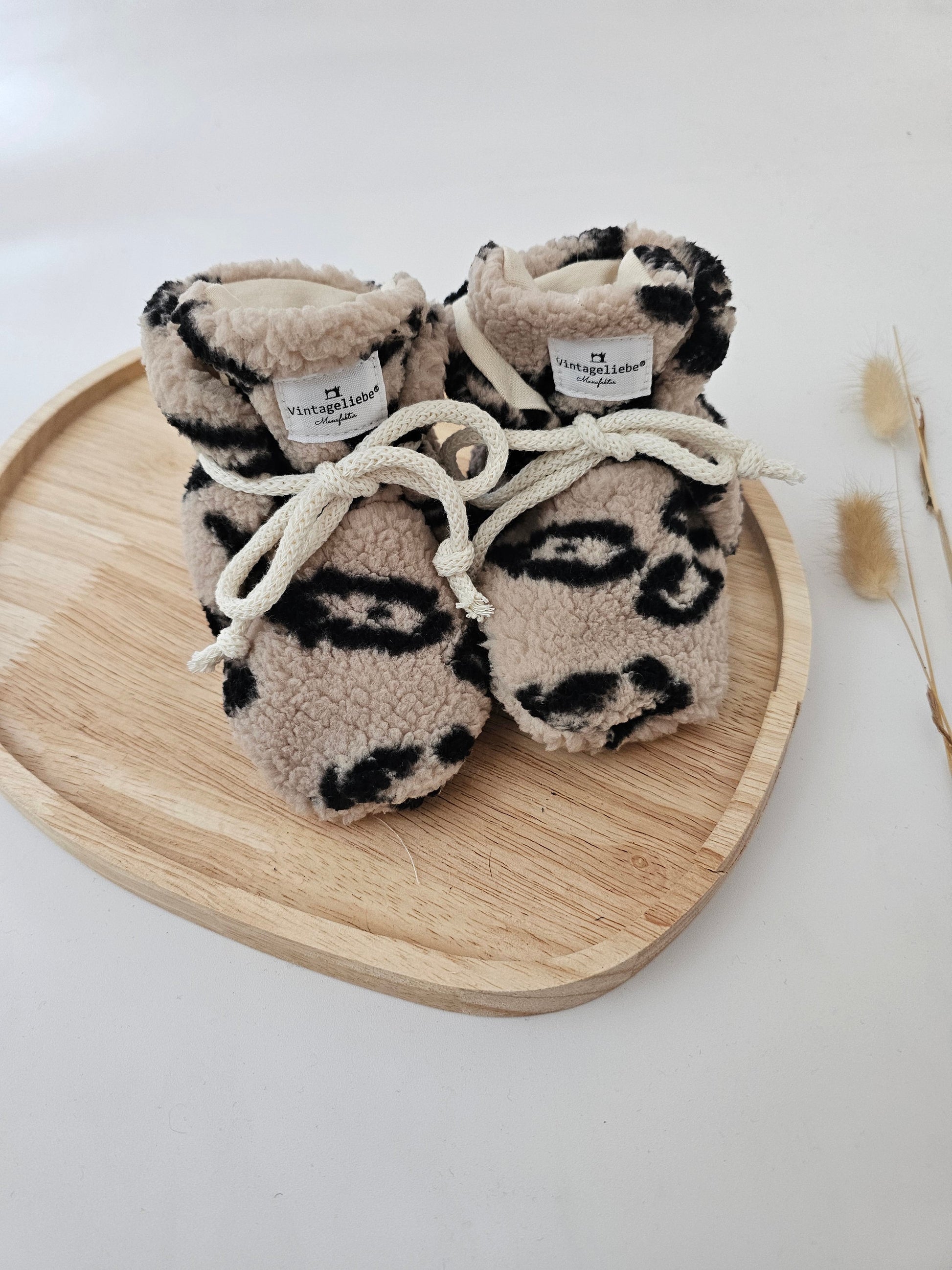 Vintageliebe® Hausschuhe Babyschuhe Walkboots leo teddy - Vintageliebe® Vintageliebe®Boot aus 100% Schafwolle creme beige