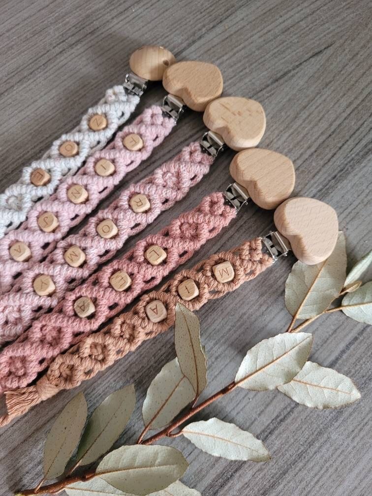 Vintageliebe® PREMIUM Makramee Schnullerkette öko tex Standard 100 zertifiziert. NATURPRODUKT Schnullerkette mit Namen Geschenk zur Geburt - Vintageliebe® Mein Shop