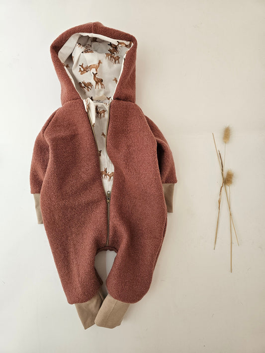 Vintageliebe® WOLLWALKOVERALL aus 100% Schurwolle. Naturprodukt. Walkloden Walkoverall Overall blush - Vintageliebe® Mein ShopWalkmütze, Bärenmütze aus 100% Schafwolle