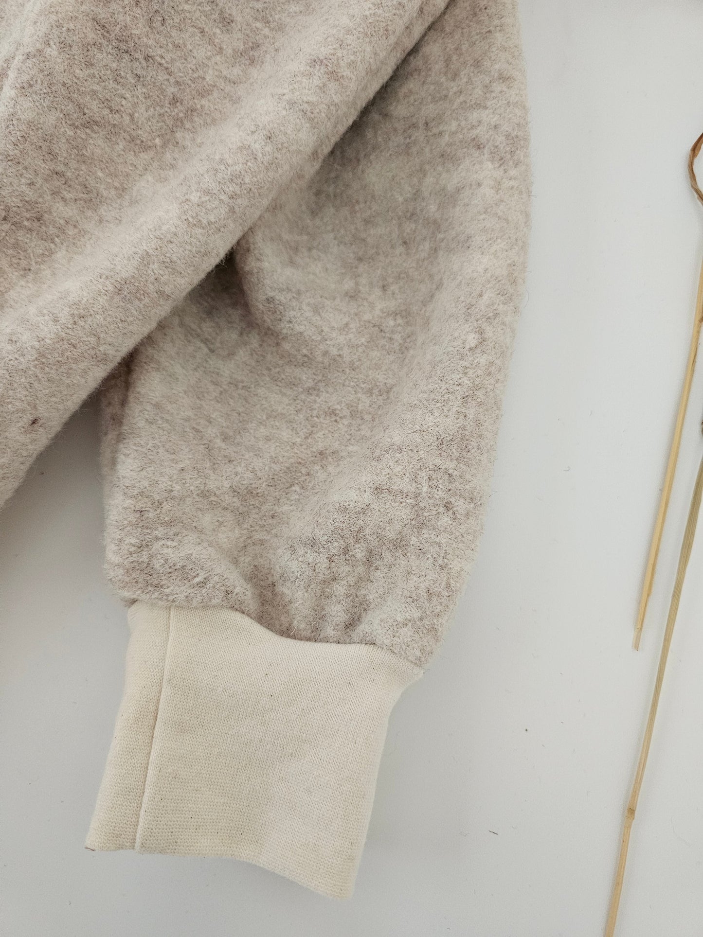 Walkhose aus 100% Schurwolle mit Hosentaschen Gr. 74 - 122 creme meliert - Vintageliebe® Vintageliebe®Wollwalkhose