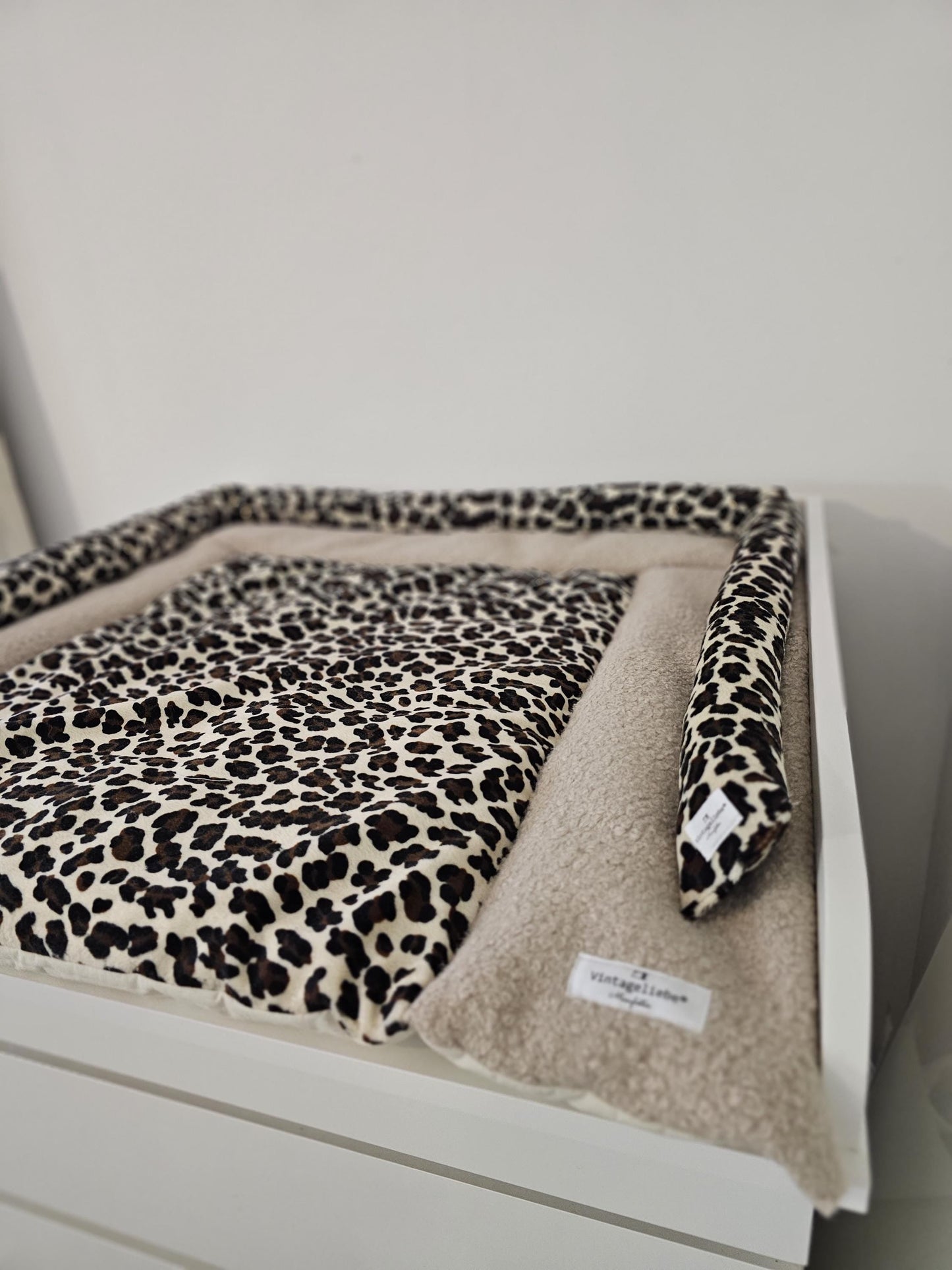 Wickelunterlage | Wickelauflage | LEO | Trendy - Vintageliebe® Mein Shop